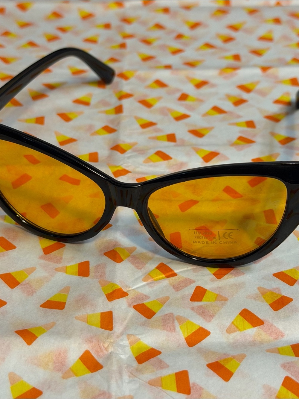 Retro Cat Eye Sunglasses Orange And Black New - Picture 3 of 6